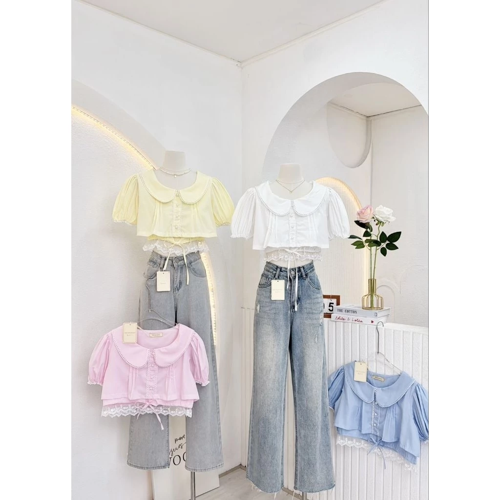 Rynn crop : เสื้อครอปแขนตุ๊กตาคอบัว ดีเทลแต่งขอบลูกไม้