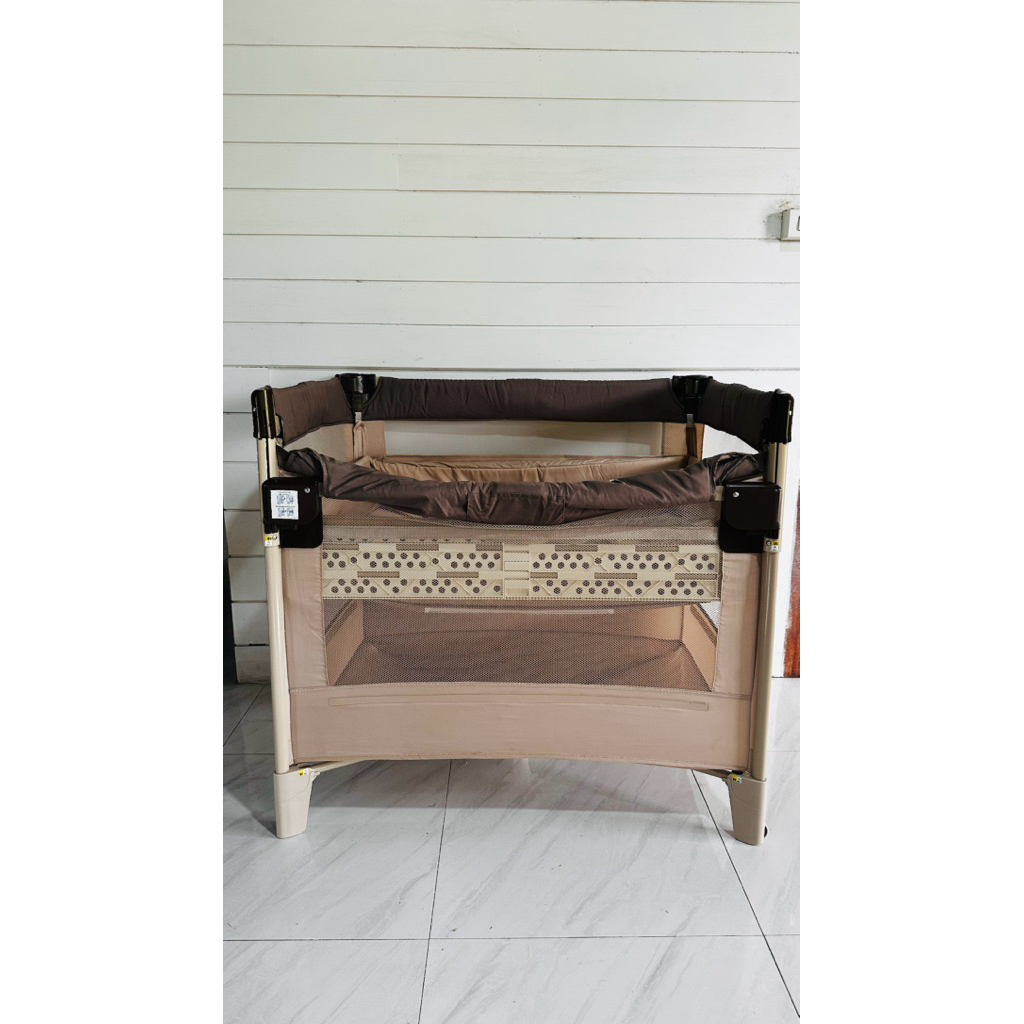 Aprica coconel air สีน้ำตาล 2ชั้น มือสองสภาพดี