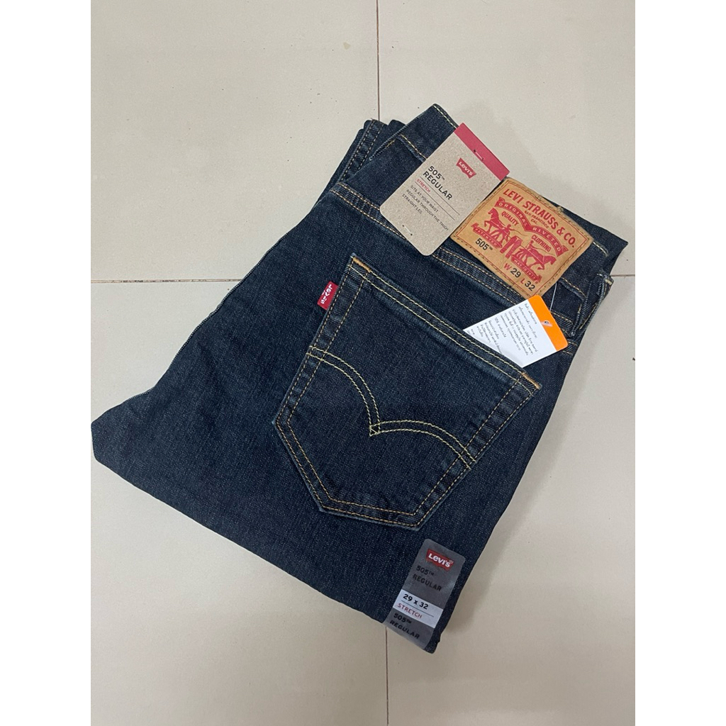 กางเกงยีนส์ผู้ชายลีวาย 505 เอวกลาง ทรงตรง ยีนส์ยืด สีมิดไนท์ ราคาป้าย 2,290 บาท ใหม่ ของแท้