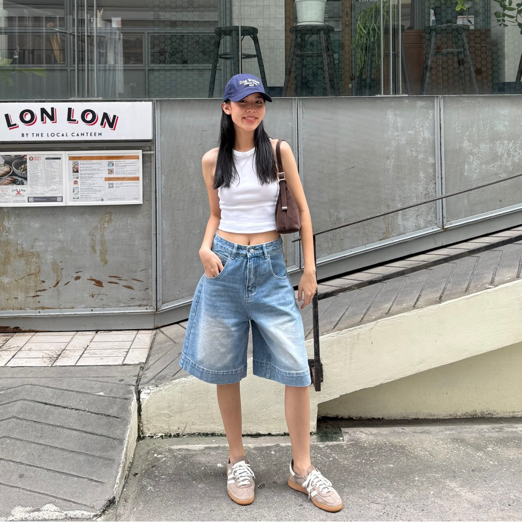 Light Blue Shorts l กางเกงขาสั้นยีนส์