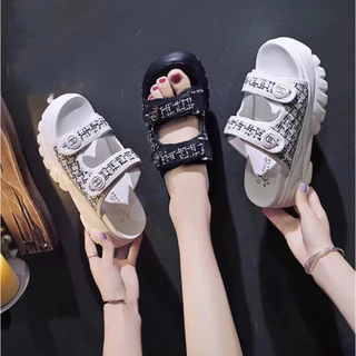 รองเท้าพร้อมส่ง รองเท้าเท้าแตะผู้หญิงแบบสวม สไตล์เกาหลี พื้นนุ่ม ดูสุภาพเรียบร้อยน่ารัก KRG547