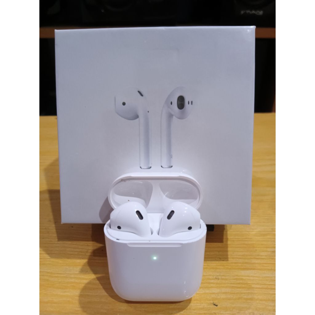 หูฟังรุ่น Pro2 TWS กับ  Pro4 TWS สภาพดี ใช้งานปกติ แถมรุ่น I9S-TWS ไม่ได้ลอง