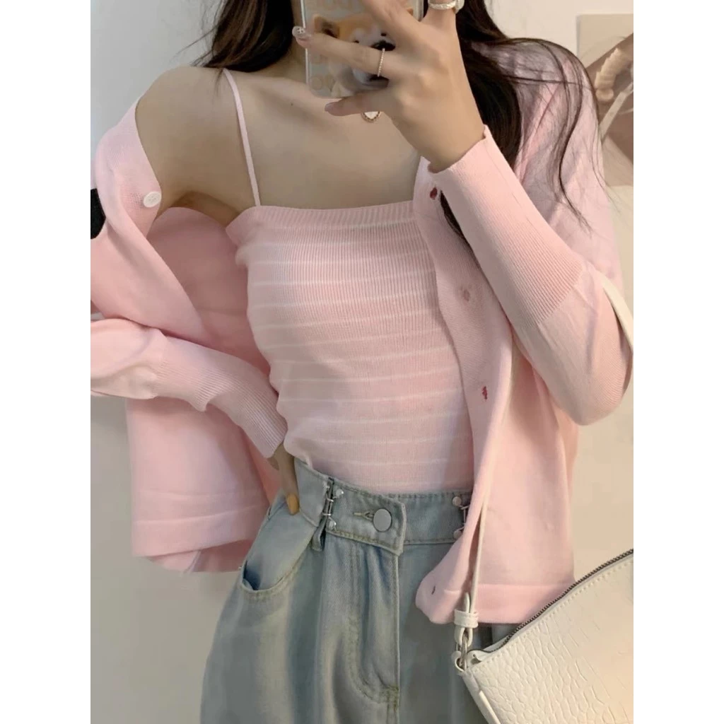 เสื้อกันหนาวผู้หญิง เสื้อคลุมคาร์ดิแกนปักลายหัวใจ มีเสื้อกล้ามในตัว(2ชิ้น)น่ารัก เนื้อผ้าหนานุ่ม สไตส์เกาหลี 10009#