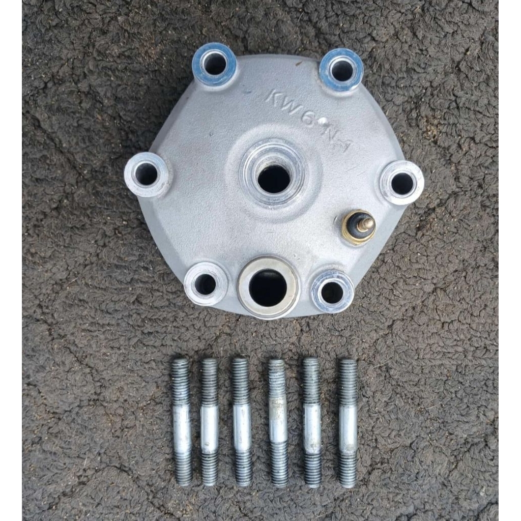 ชุดฝาสูบNSR-150SPแท้/ชุดน็อตเสาเสื้อNSR150SP