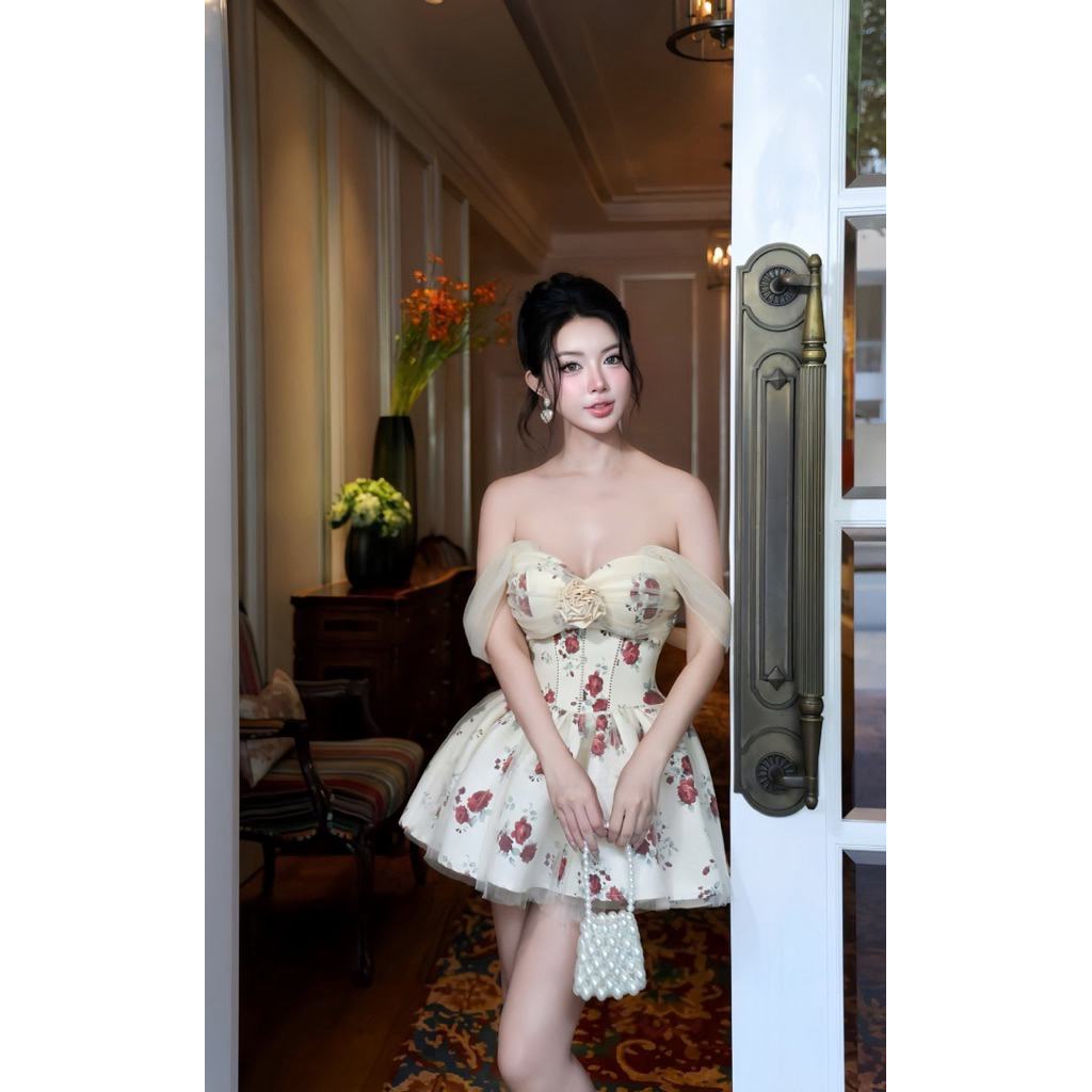 P197 พร้อมส่งในไทย ชุดเดรสสไตล์เรียบหรูดูแพงงานแขนตัดไหล่แต่งดอกไม้ - รูปที่ 2