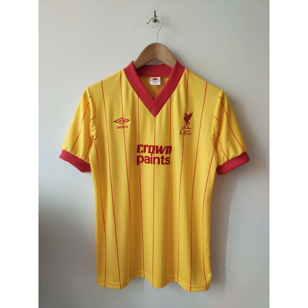 เสื้อบอลย้อนยุค ลิเวอร์พูล ปี 1982/84