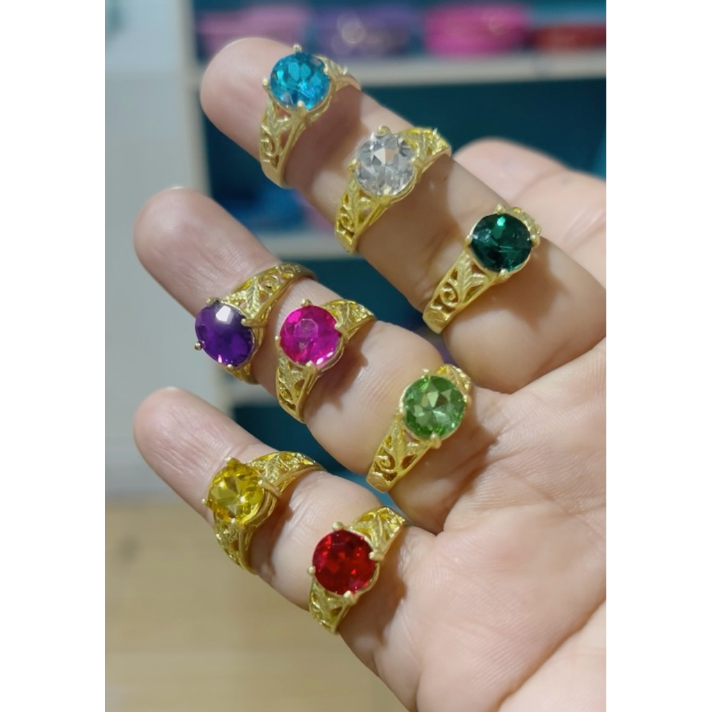 แหวนทองเหลืองแท้ หัวพลอย4ก้านหนามเตยสวยๆสามารถสวมใส่ได้ทุกโอกาสสวยดึงดูดทุกสายตาพลอยเป็นพลอยเกรด พรีเมี่ยมมมมมมมมมมมมมมม