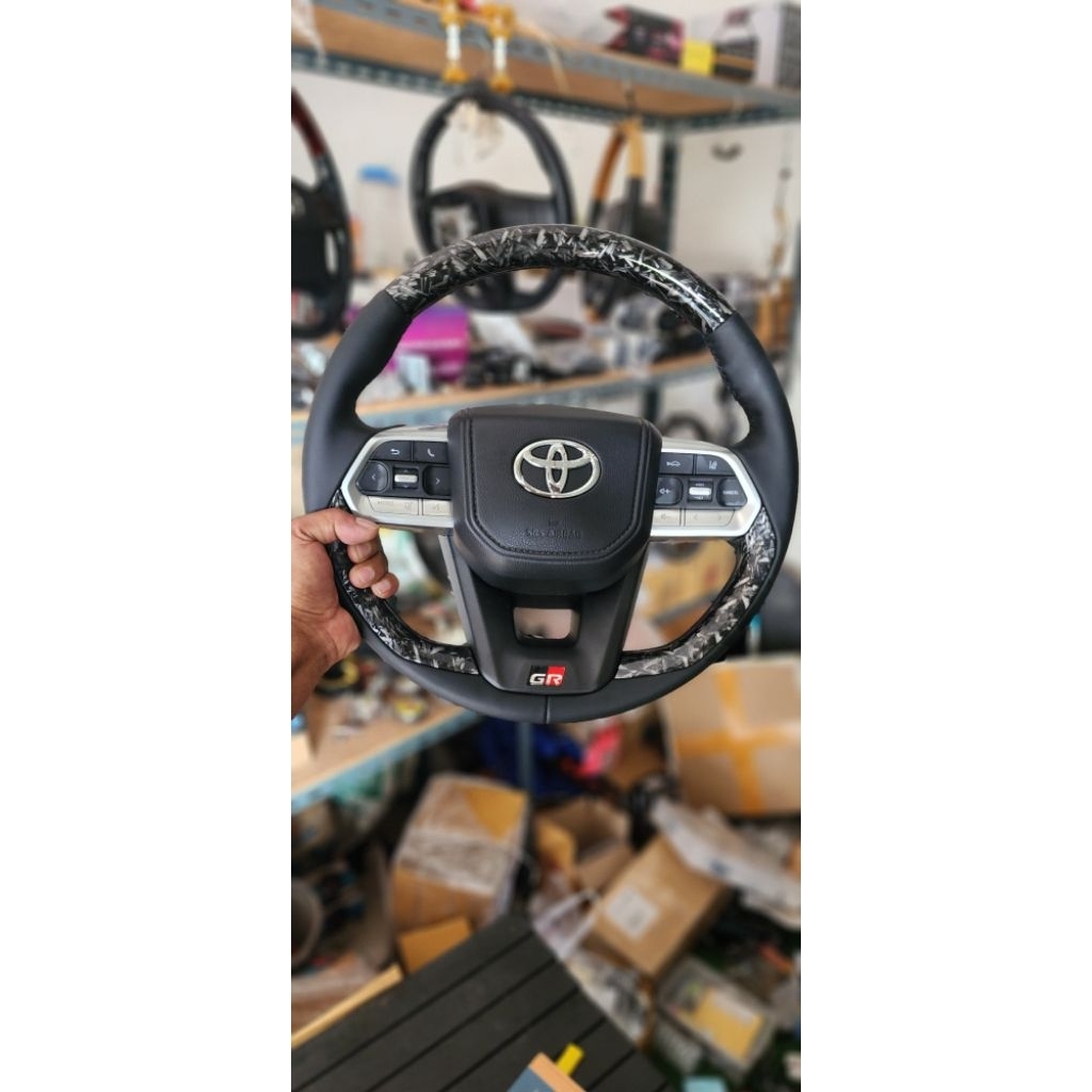 พวงมาลัย GR Sport พวงมาลัย Toyota GR Sport Land Cruiser lc300