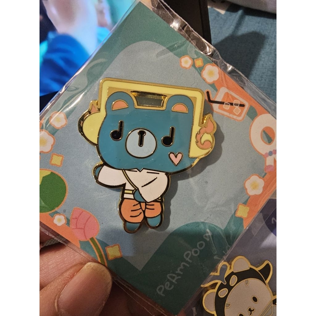 PERMPOON CHARACTER PIN #Pond #Phuwin (พร้อมส่ง)