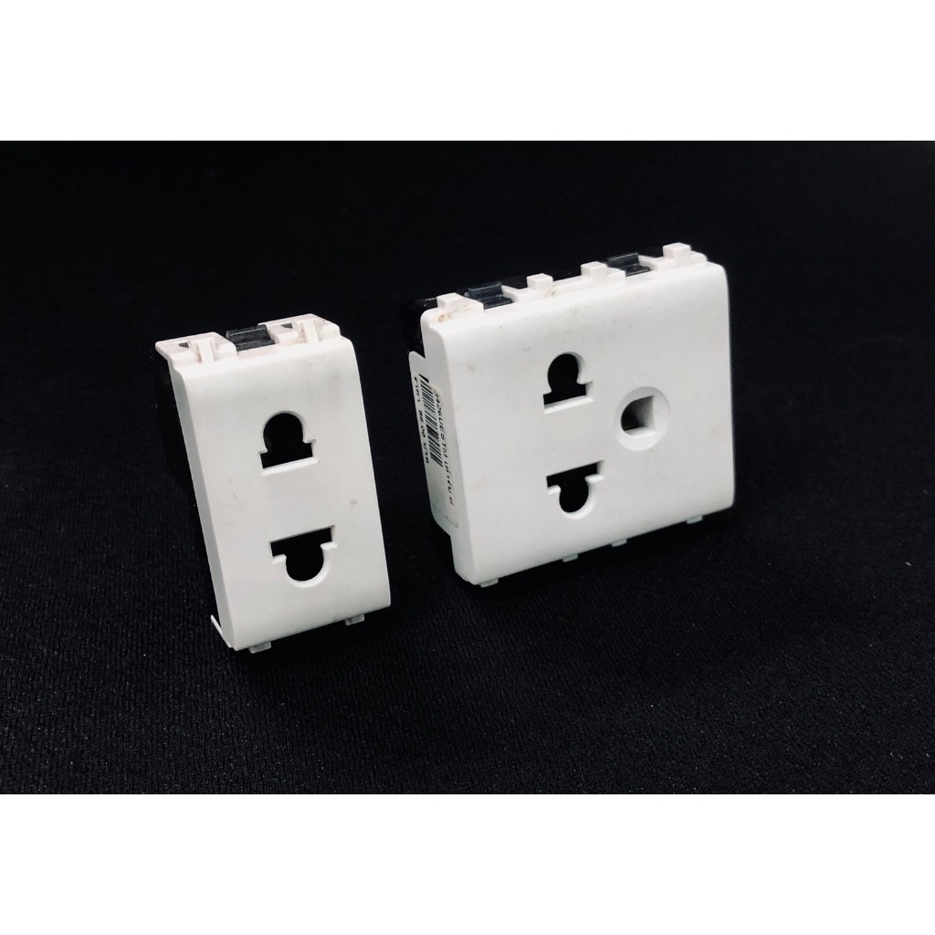 CLIPSAL เต้ารับเดี่ยว 3 ขา,2ขา รุ่น 3426UESTM,3426USM สีขาว 16A 250V