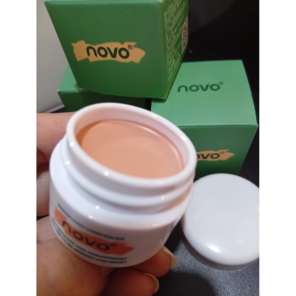 ครีมรองพื้นปกปิดรอยแดงรอยดำ NOVOรองพื้นคอนซีลเลอร์