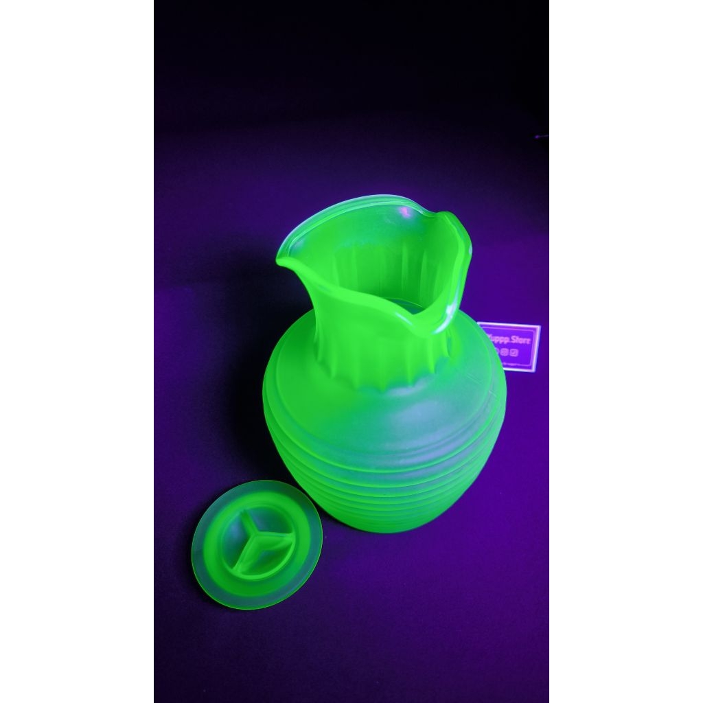 ✨ FRIGIDAIRE Uranium Glass Beverage Server – Rare Vintage Promo Item ✨