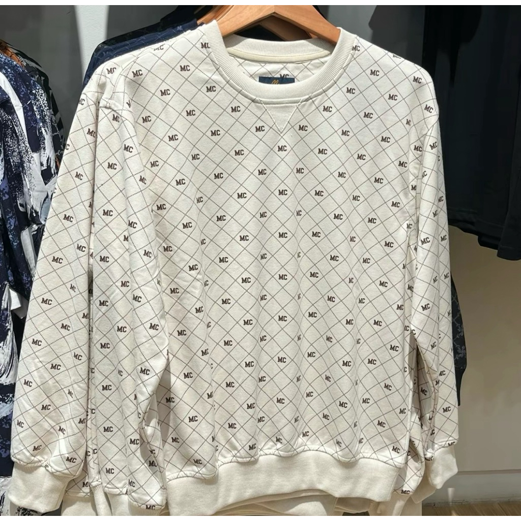 รุ่นฮิต🔥 MC JEANS  สเวตเตอร์ ลายโมโนแกรม ของแท้100%✅ มีให้เลือก5สี ครบไซส์ บริการเก็บปลายทาง