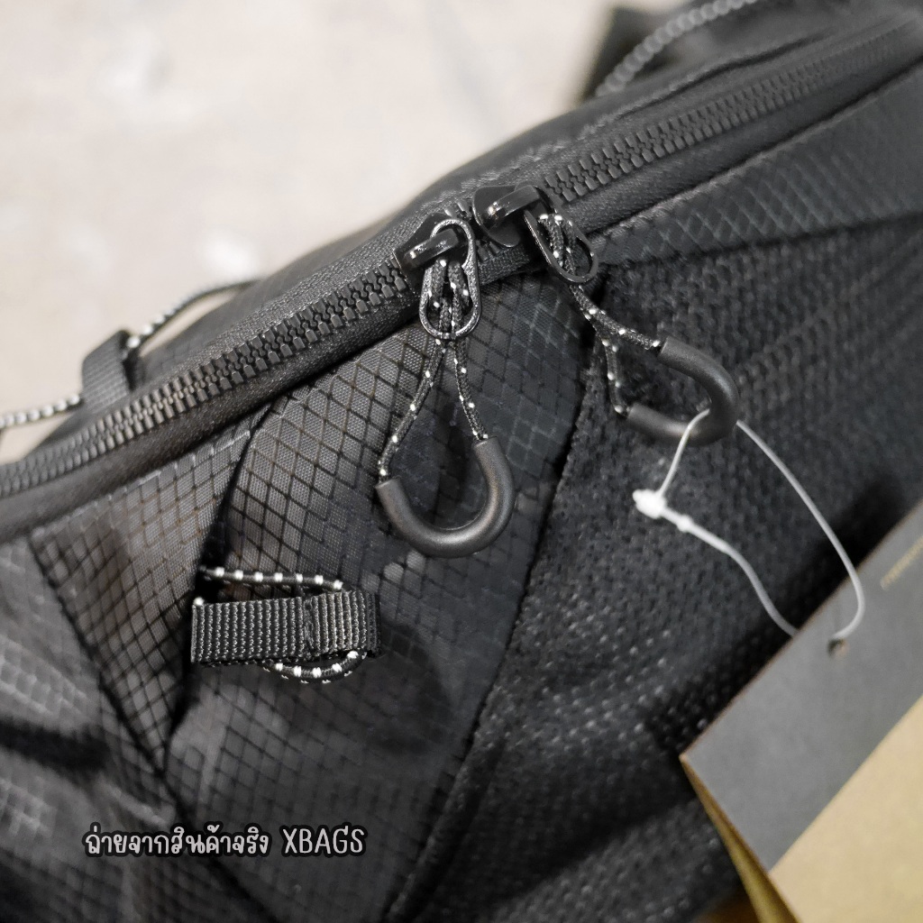 คาดเอว/คาดอก TNF ผ้าลายเงา ใบใหญ่ แต่งเชือกคาด จุของได้เยอะ น้ำหนักเบา พับได้ พกพาง่าย - รูปที่ 4