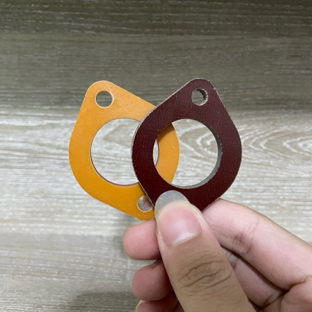 เเผ่นรองคอหรีดPcx150 Click150 Click125 BAKELIE สีส้มเเละสีนํ้าตาล