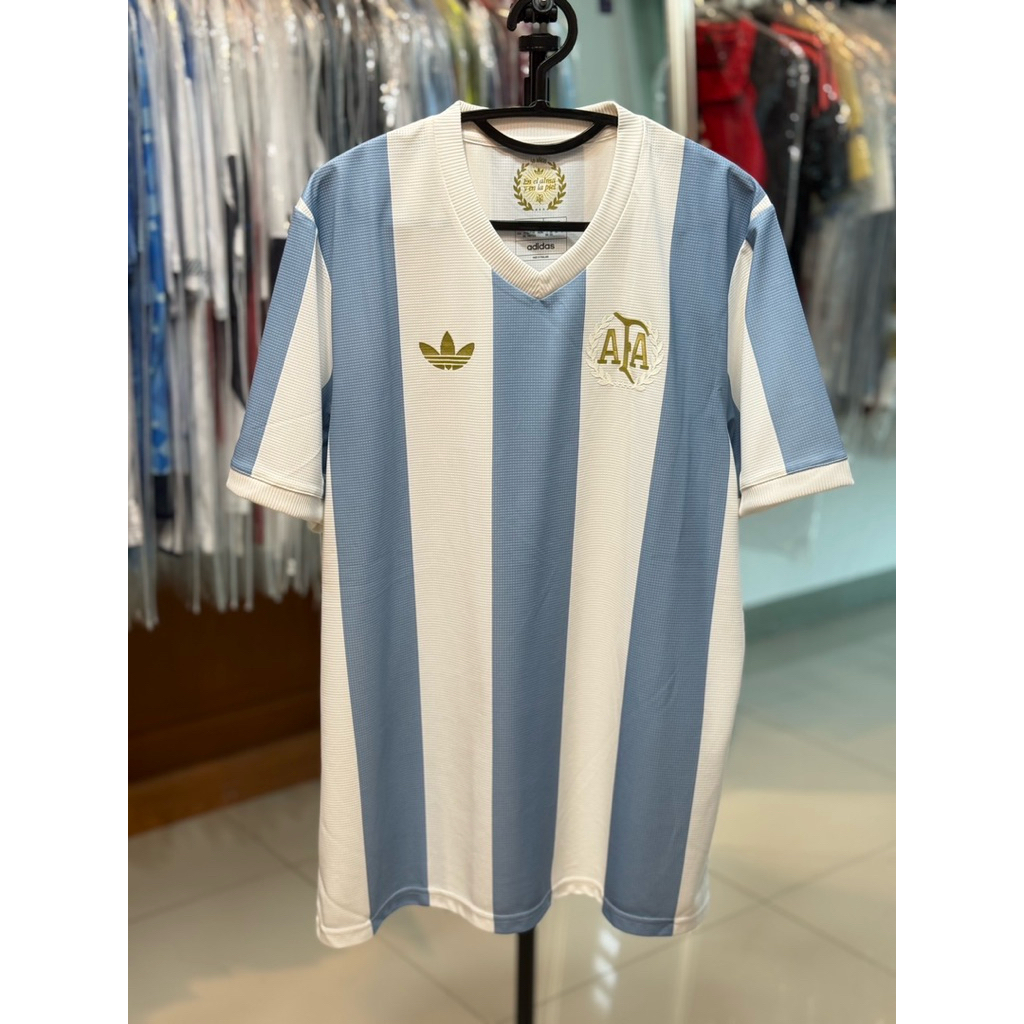 เสื้อบอลแท้ ARGENTINA ANNIVERSARY JERSEY ครบรอบ 50 ปี*สินค้าอาจจะอัพเดทล่าช้าก่อนสั่งสินค้าทักหาทางร้านก่อนนะคะ*