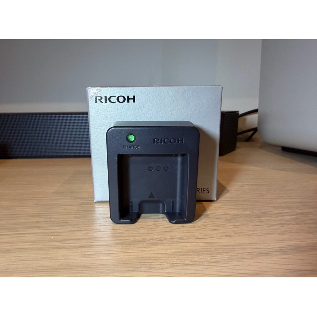 [มือสอง] Ricoh BJ-11 Battery Charger for DB-110 Battery for GR III IIIx