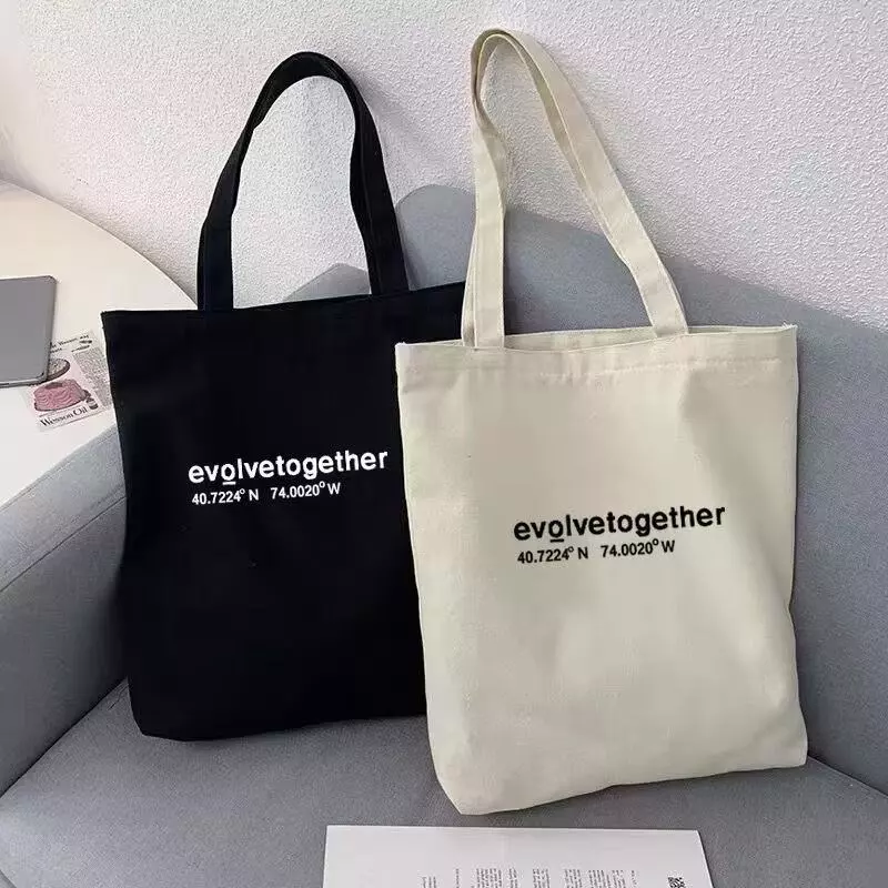 กระเป๋าผ้า evolvetogether ขนาด 34*38CM
