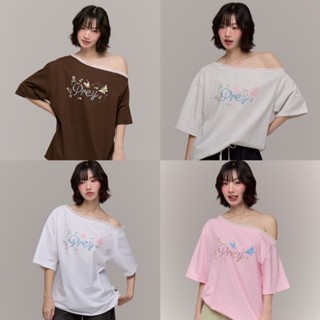 prey เสื้อยืดปาดไหล่โอเวอไซส์ butter lace oversize off shoul…