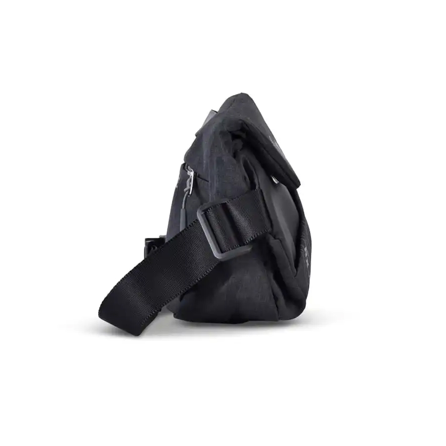 FX Creations x RX-78-2 GUNDAM SLING BAG – DARK EDITION กระเป๋าครอสบอดี้ - รูปที่ 3