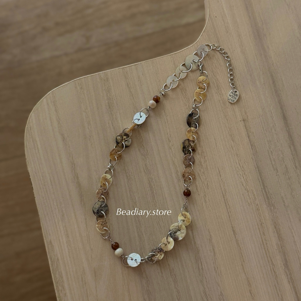 (พรีออร์เดอร์) สร้อยคอกระดุมเปลือกหอย+ลูกปัด Handmade ⭐️🐚