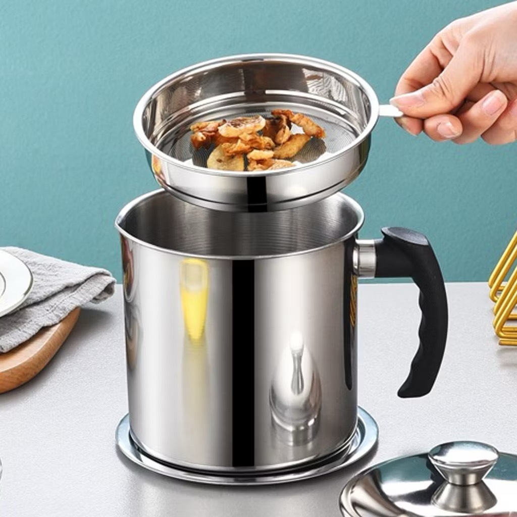 หม้อกรองน้ำมัน ที่กรองน้ำมัน ตะแกรงกรองน้ำมัน หม้อกรอง สแตนเลส หม้อเก็บน้ำมัน หม้อกรอง ความจุ 1.3 ลิตร