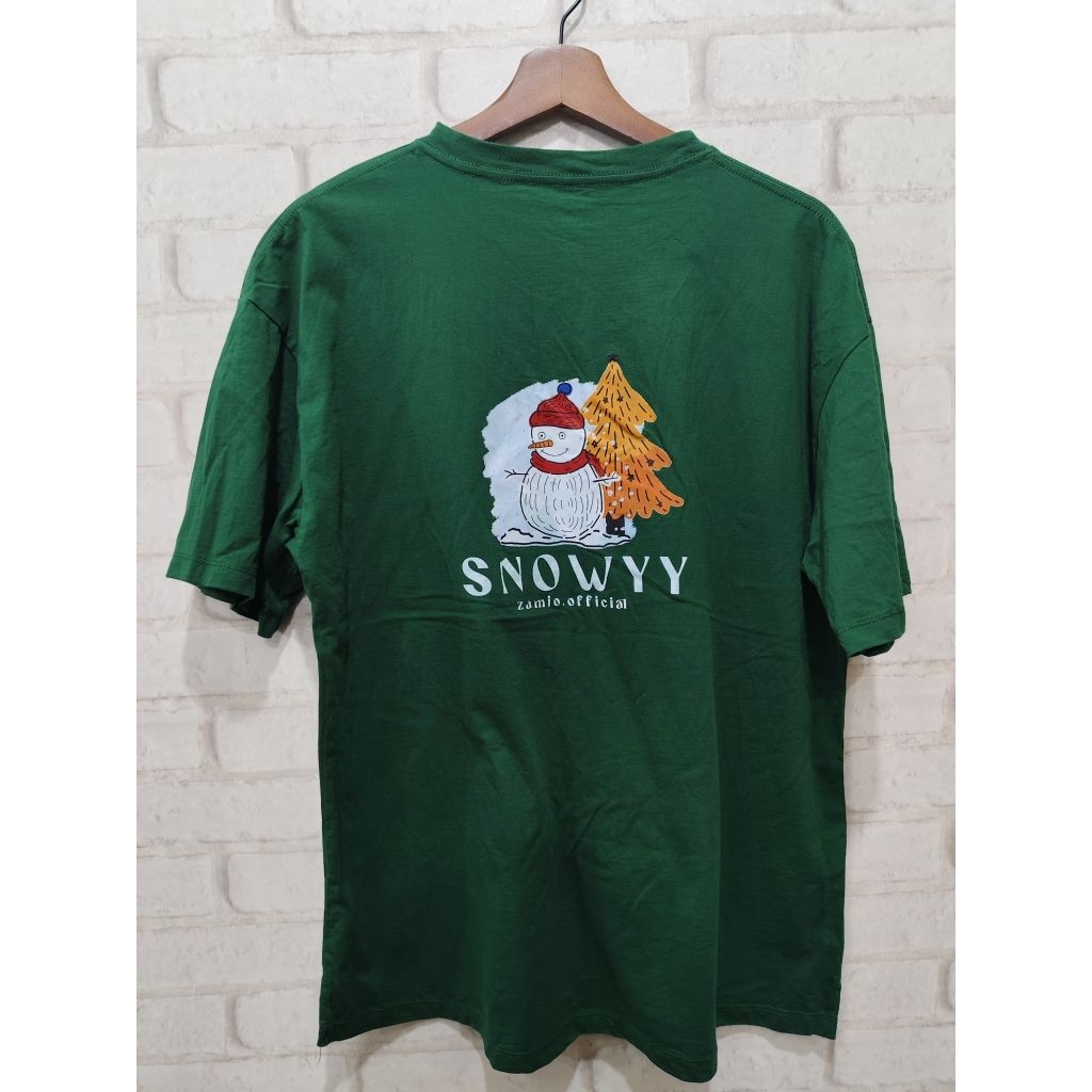 (X56) เสื้อยืดแขนสั้นผู้ชาย/ผู้หญิง ZAMIO ลาย Snowman 🌲❄️