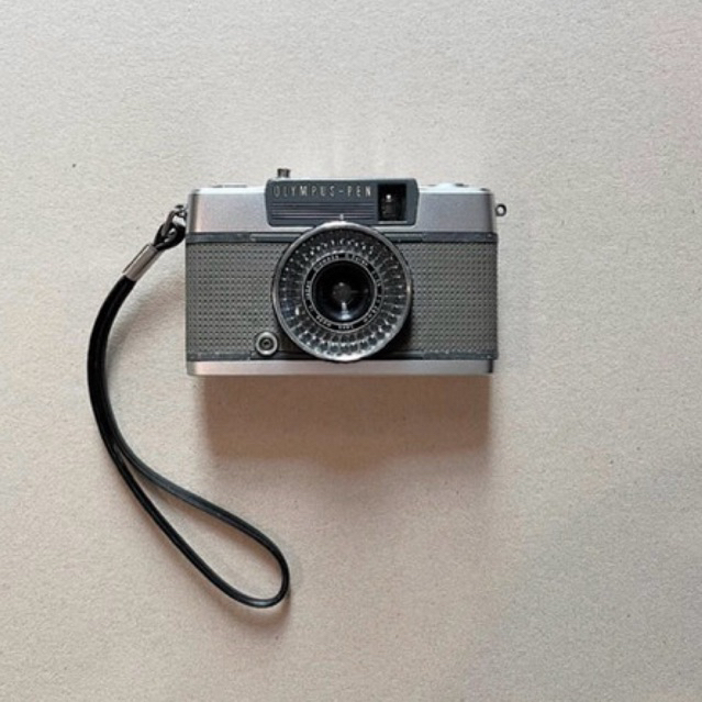 กล้องฟิลม์ half frame ถ่ายได้ 72 รูป // olympus-pen EE-2