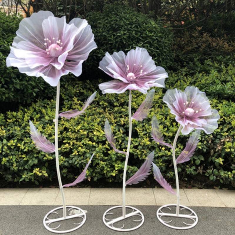 ดอกไม้ประดิษฐ์สำหรับจัดแสดงในหน้าต่างห้างสรรพสินค้า ดอกไม้สีขนาดใหญ่ ดอกไม้ผ้าไหมสำเร็จรูป ดอกไม้ทำมือ ตกแต่งภายในและภาย