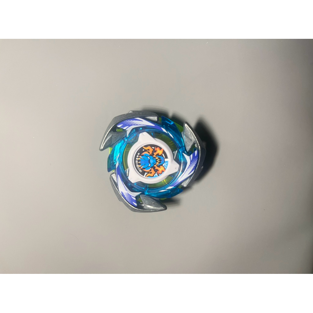 beyblade x (ของแท้) dran brave + assist blade assult ยังไม่ผ่านการใช้งาน