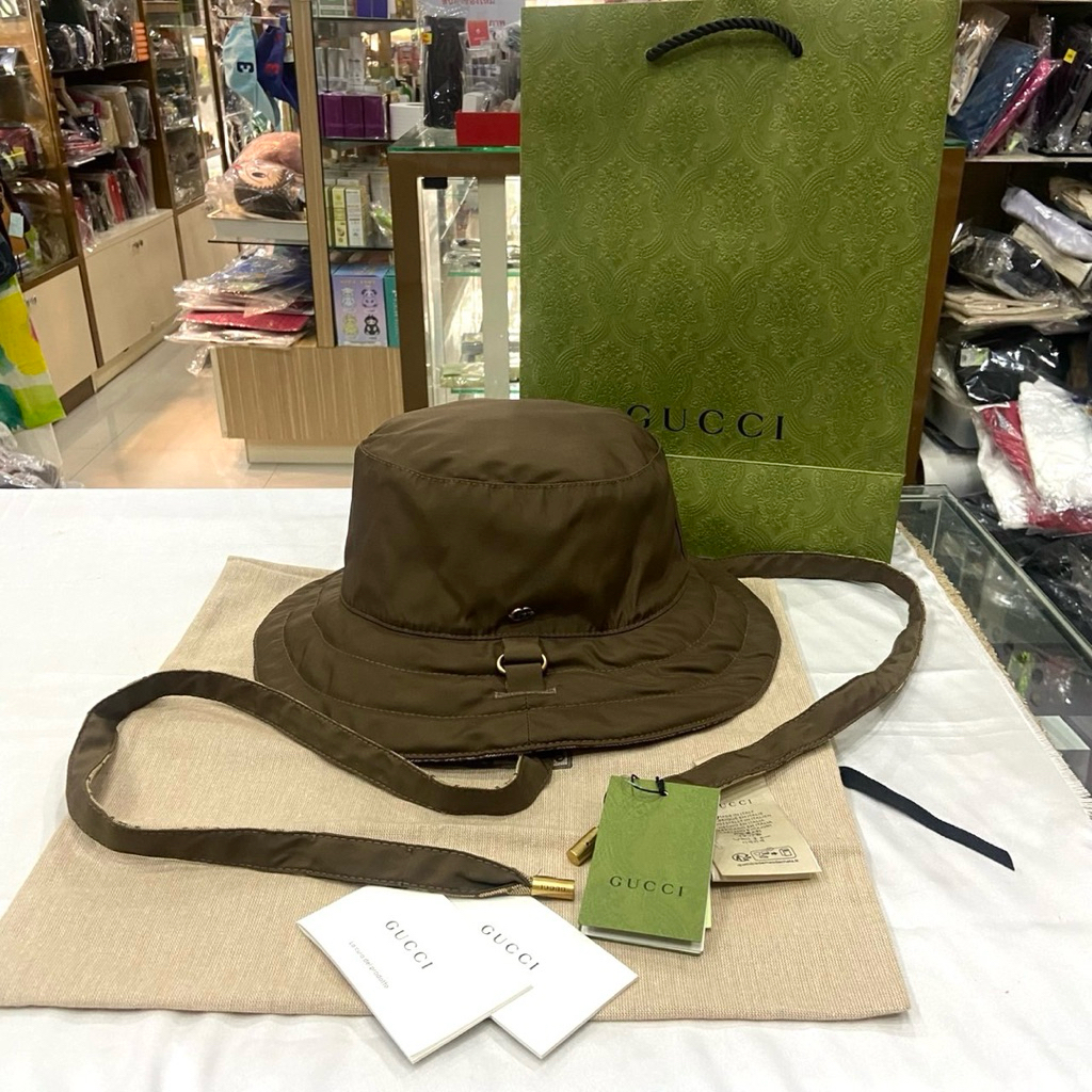 New#Gucci Reversible Hat In GG Canvas And Nylon Size M (58) อปก การ์ด ป้าย ถุงผ้า ถุงกระดาษ 🧧🧧 17,99