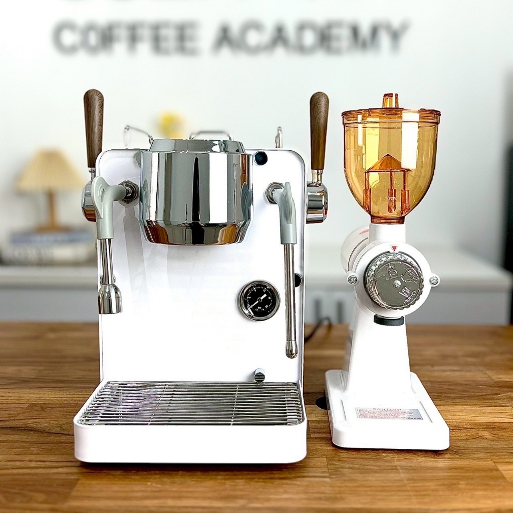 เครื่องชงกาแฟ ZB7101กับเครื่องบด600n