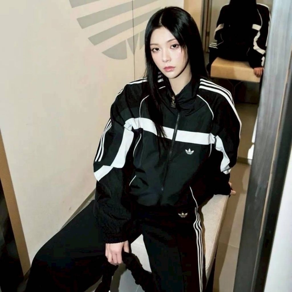 ADIDAS 💙💥 BLACK JACKET ผ้ากันน้ำ งานปัก เท่มากก🌈