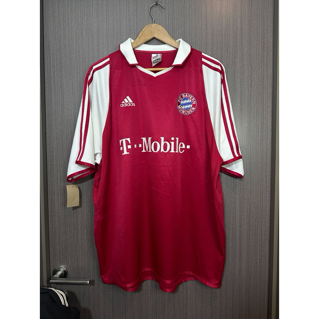 เสื้อบอลวินเทจทีมFC Bayern Munich 2004-2005 (ของแท้💯)