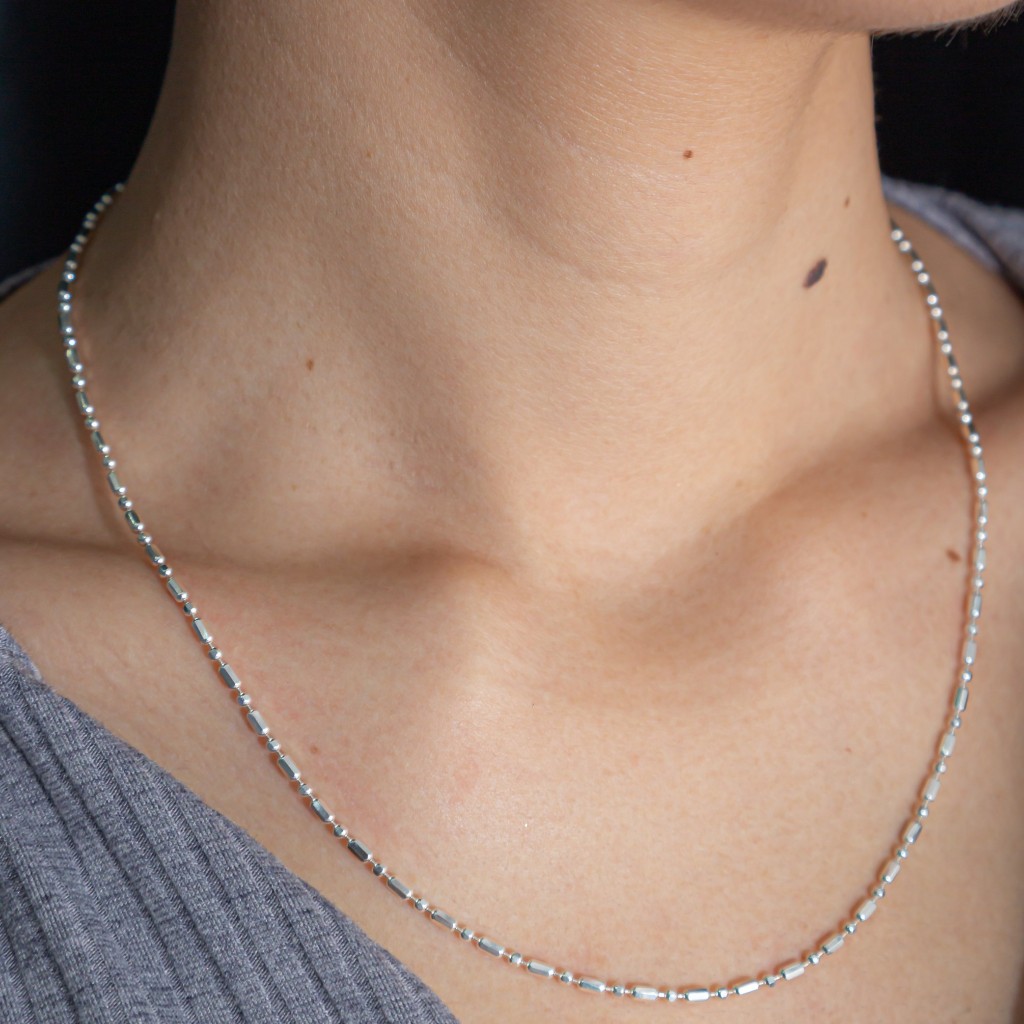 Ginou กิงโอะ – สร้อยเงินแท้ 925 ลายบอลบาร์ (Ball & Bar Chain)