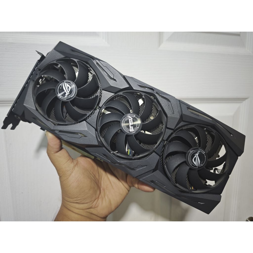 RTX2080TI  11GB   ASUS ROG STRIX