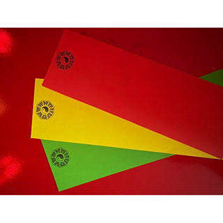 (แพ็ค100ใบ)กระดาษตัดเขียนฮู้หัวกระดาษยันต์โป้ยข่วยสีแดง เหลื…