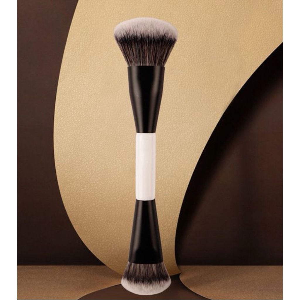 แปรงปัดแก้มและคอนทัวร์ 2in1 by mario ขนแปรงนุ่มด้ามจับดีกระทัดรัดจิกสีบรัชดี ใช้ปัดได้ทั้งแบบครีมและ