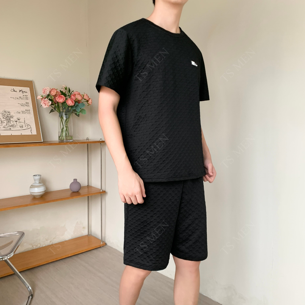 TS MEN เสื้อเซ็ตผู้ชาย เสื้อผู้ชาย กางเกงขาสั้นผู้ชาย (เสื้อ+กางเกงขาสั้น) ดีไซน์เก๋ ขนาดมาตรฐาน（สีดำ สีเทา）TZ31 - รูปที่ 4