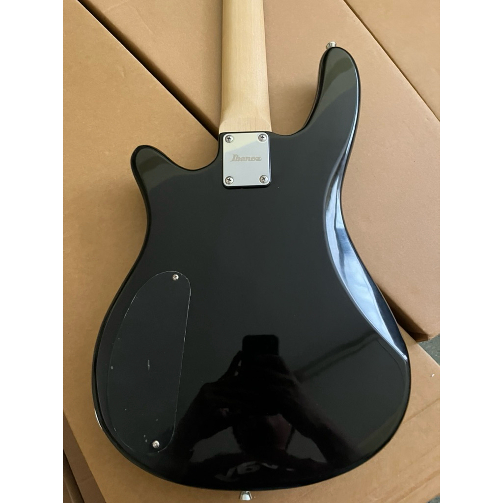 เบสไฟฟ้า Ibanez 5 String Bass เบส 5 สาย Ibanez ( พร้อมส่งในไทย )