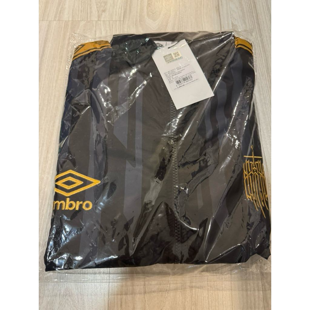 เสื้อแจ็คเก็ต UMBRO x COCKTAIL Jacket Black Size M