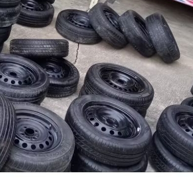 ล้อกะทะอะไหล่R15 4รู100 ยางสวยมาก 185 60 15 ใส่ jazz city sol vios yaris Ativ swif ciaz fit mazda2  