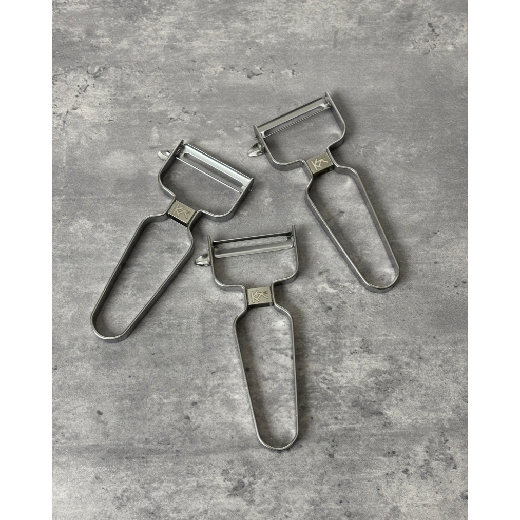 KhonKrua ✨Vegetable peeler with scooper