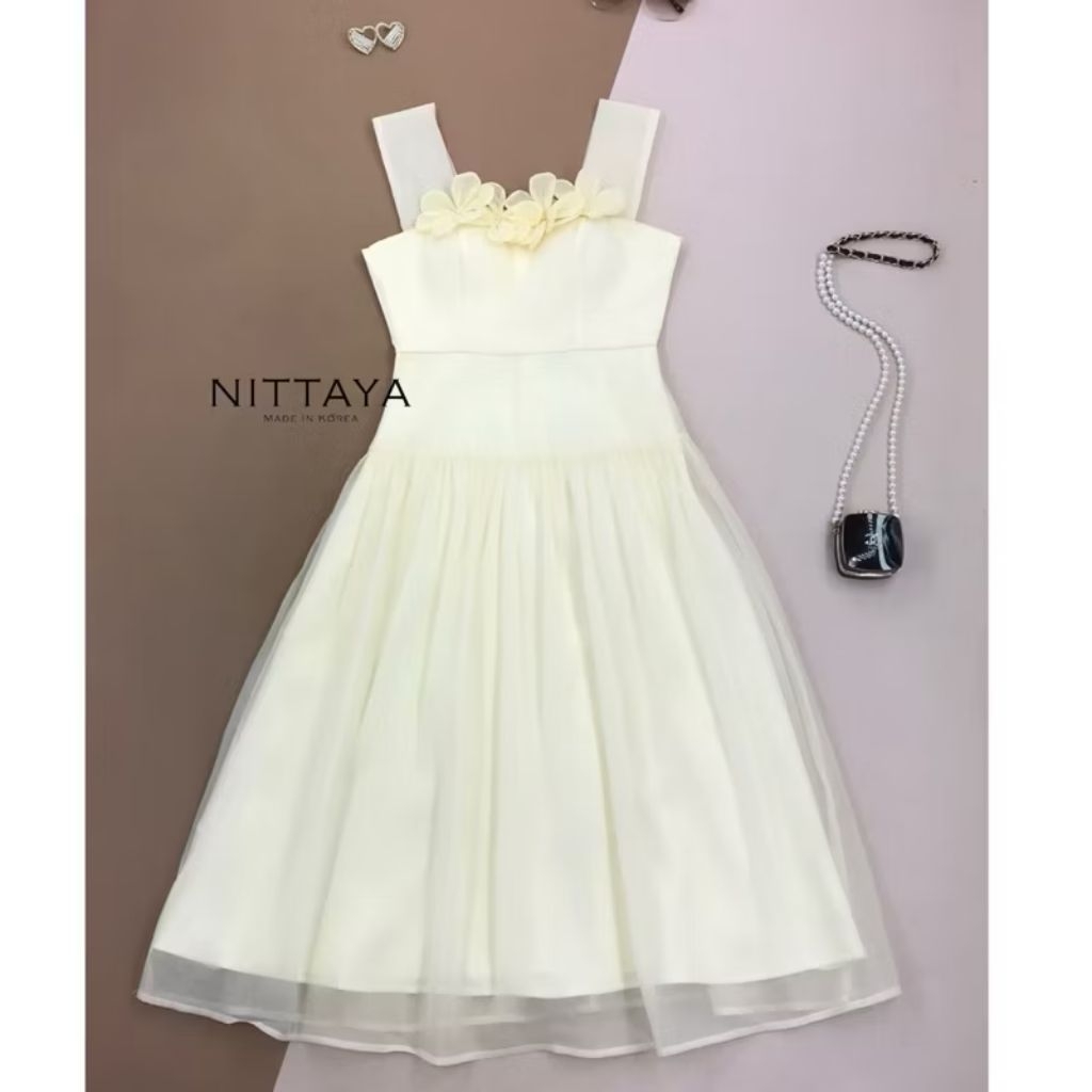✨ ส่งต่อความลูกคุณ! Dress Nittaya Brand สีครีม ไซส์ S ✨
​ใครมองหาชุดออกงานสวยหรู ดูแพง ในราคาเบาๆ ห้