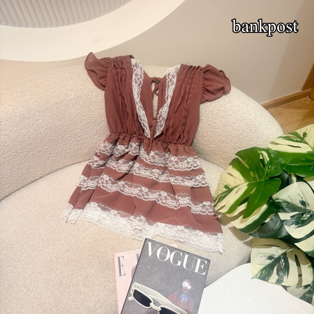 พร้อมส่ง เสื้อแฟชั่น ผ้าชีฟองสไตล์เวียดนาม แต่งสม๊อค ดีเทลผูกโบว์หลังระบายลูกไม้ชั้นๆ  ใส่แมท ใส่ออกงาน  สายคาเฟ่  LG072 - รูปที่ 2