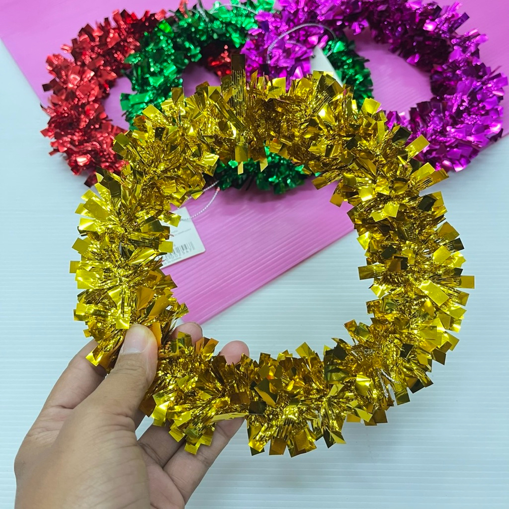 (ยกโหล 12 ชิ้น) No.1572 พวงมาลัยสายรุ้ง สายรุ้ง ห่วงประดับ  คริสต์มาส ตกแต่งต้นคริสต์มาส สุ่มแบบคละสี 12 ชิ้น