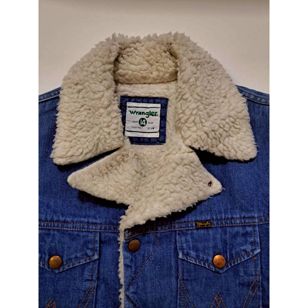 0004 เสื้อแจ็คเก็ต​ยีนส์​แขน​​ยาว​ Long​ Sleeve​ ​Jean​ Jacket​   ยี่ห้อ Wrangler​