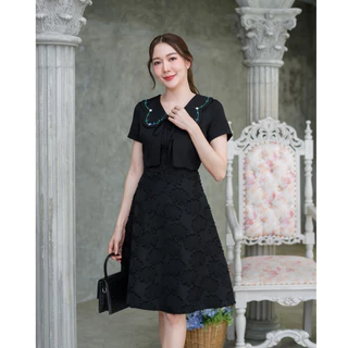 PZC43ชุดเดรสคอปักสีปกทรงผีเสื้อสวยมากช่วงกระโปรงแต่งผ้าลาย