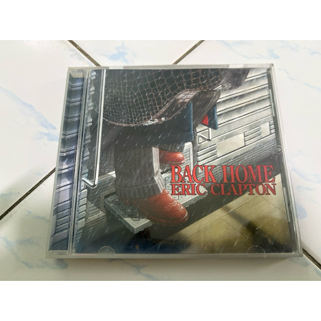 CD : ERIC CLAPTON - BACK HOME.