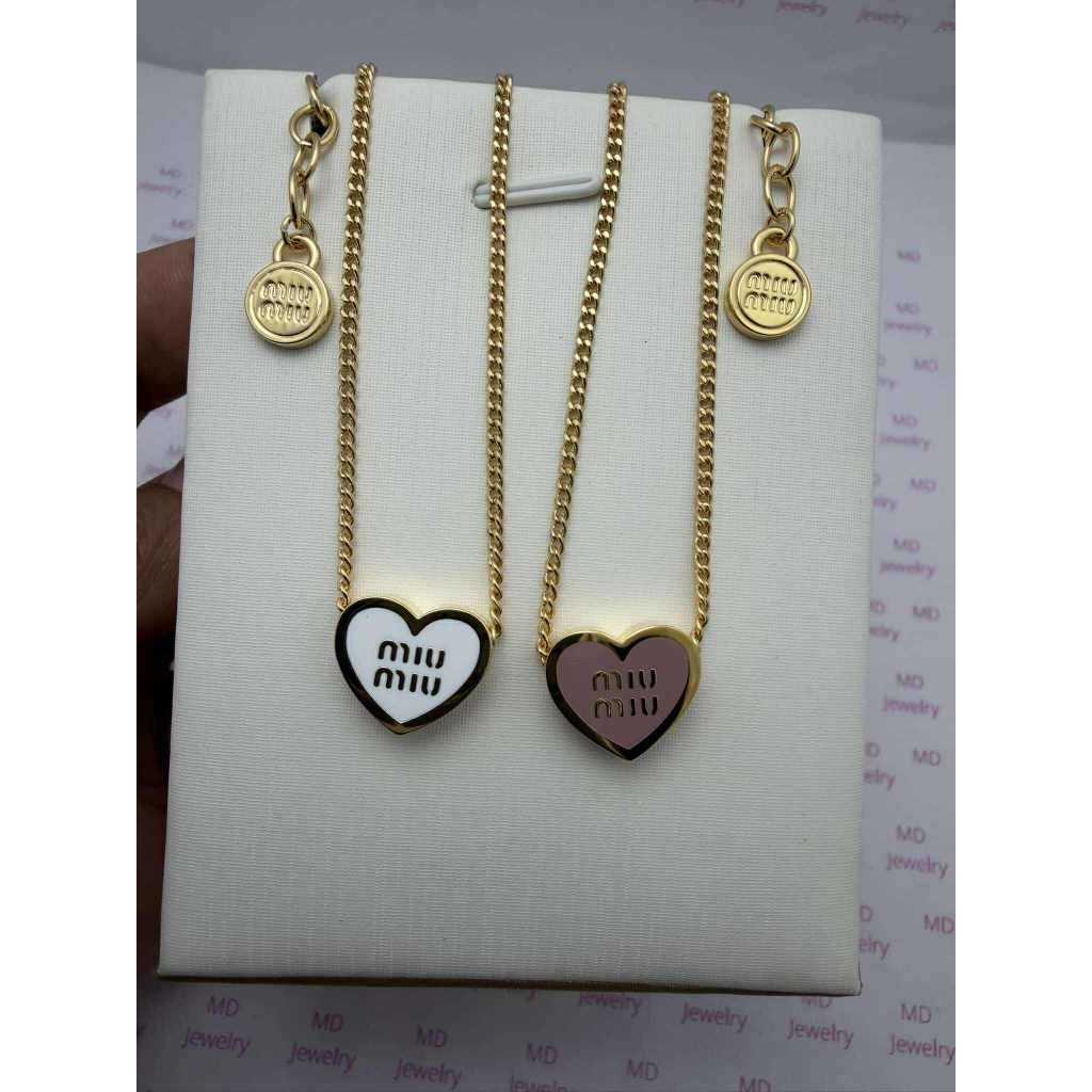 พร้อมส่ง สร้อยคอหัวใจ  มี 3 สีขาว/สีชมพู/สีฟ้า ทองเหลือง งานพรีเมี่ยม ก้านเงิน925  ไม่คัน เป็นมิตรต่อผิว